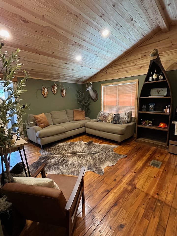 The Little House -A Cozy Retreat - Alabama