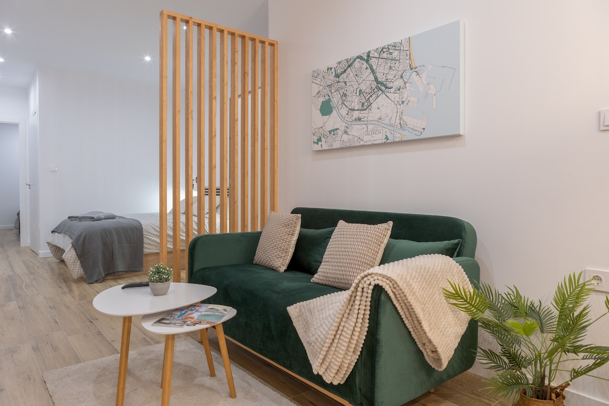 Top performing Airbnb: NEW modern apartament near city center in Jesús