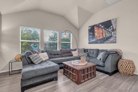 Top Airbnb: Treehouse Bunkbeds 3 Miles to AT&T Stadium in Euless