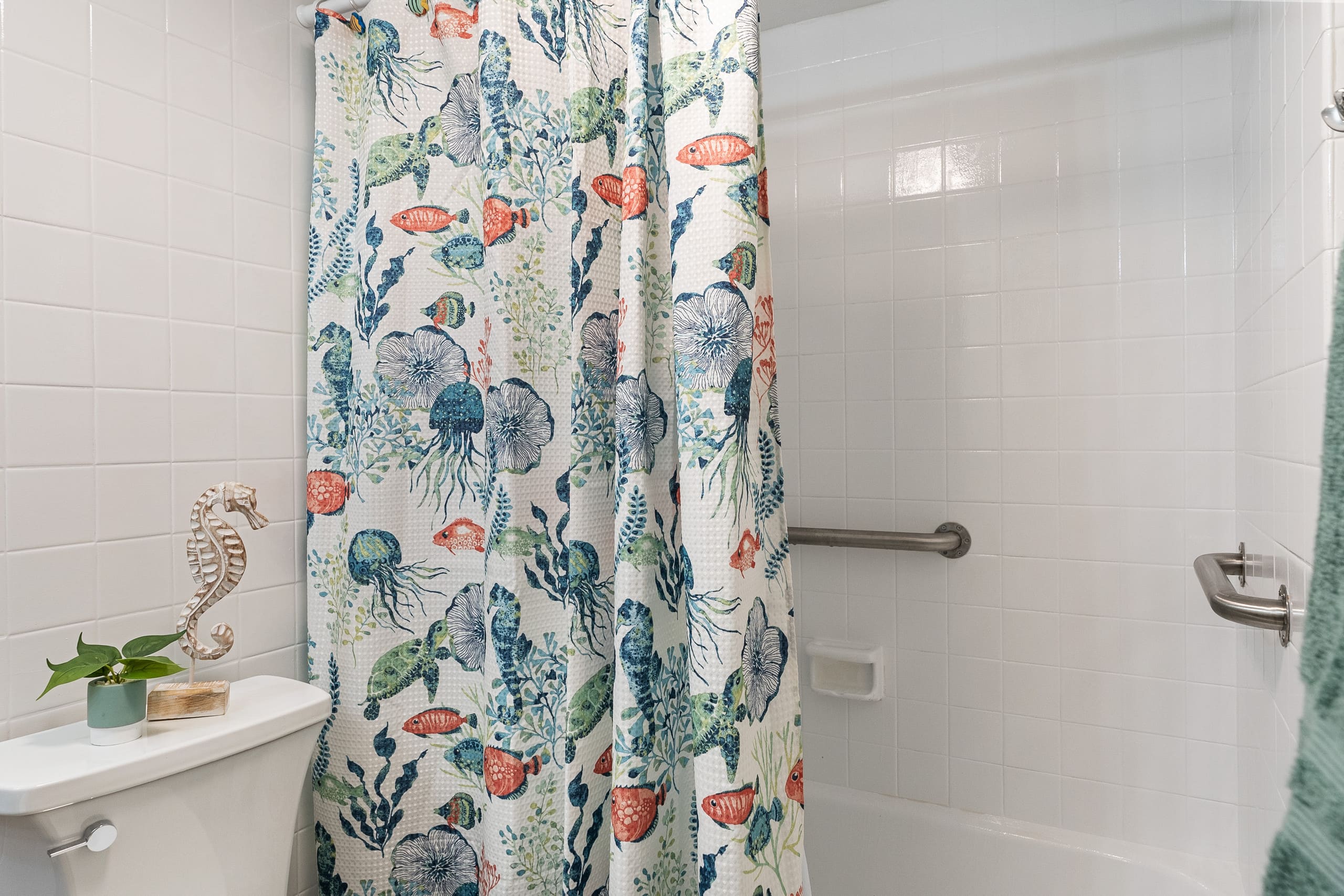 Condo in Kihei · ★4.82 · 1 bedroom · 2 beds · 1 private bath - Image 13