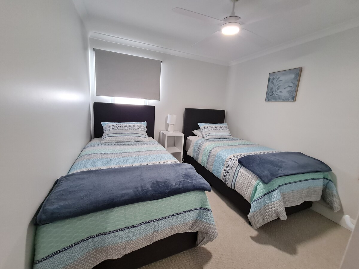 غرفة النوم 2