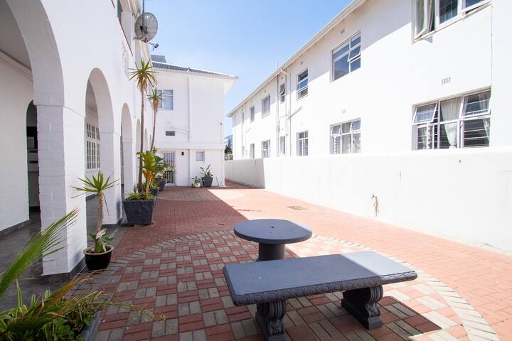 Beautiful 2 Bedroom London Road gallery image 5