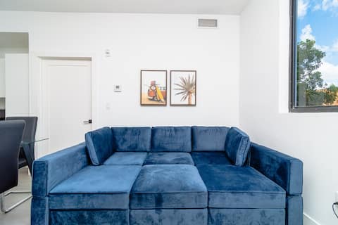 Successful Airbnb property: Cozy Miami 2BR Oasis Near Brickell & Marlins in Orange Bowl