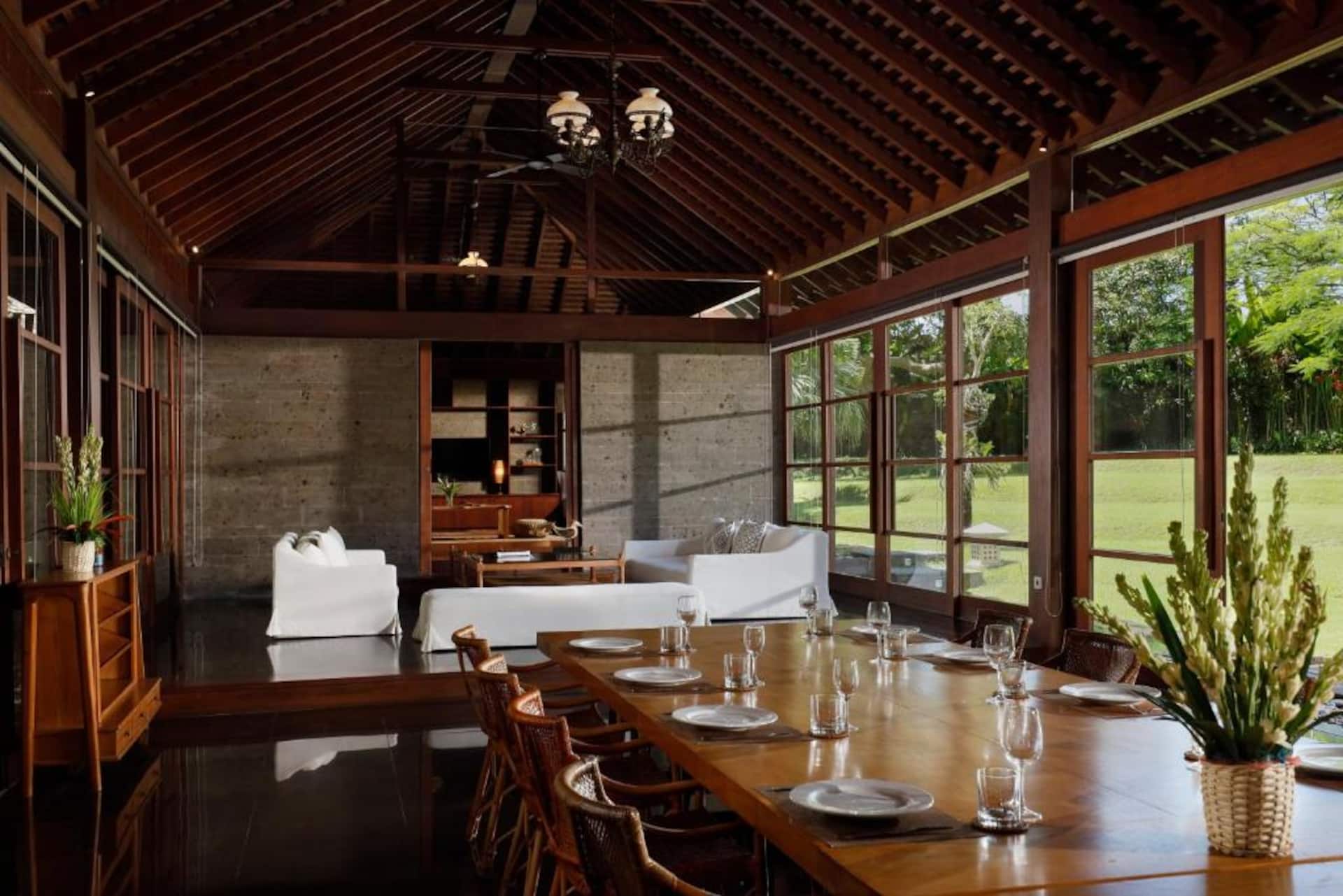 Grand Luxe Escape 7 Bedroom Private Villa in Kerobokan 2