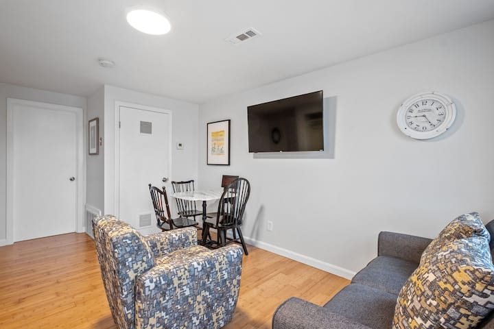 Home 5 Min Walk To Beach/boardwalk, Pets Ok! - Salisbury, MA