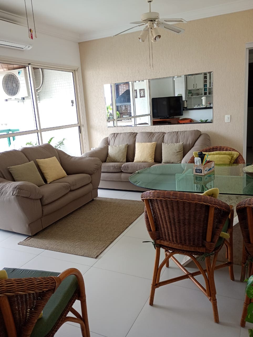 Successful Airbnb property: Apartment with pool in Riviera in Bertioga