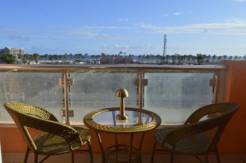 Beautiful Salalah Beach Apartment & Balcony (303)