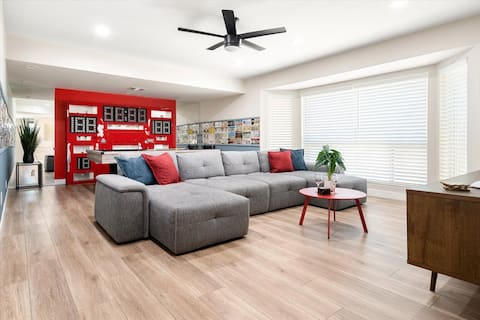 Successful Airbnb property: Heated Pool, Spa,Arcade Games,Pool Table,Ping-Pong in North Mountain