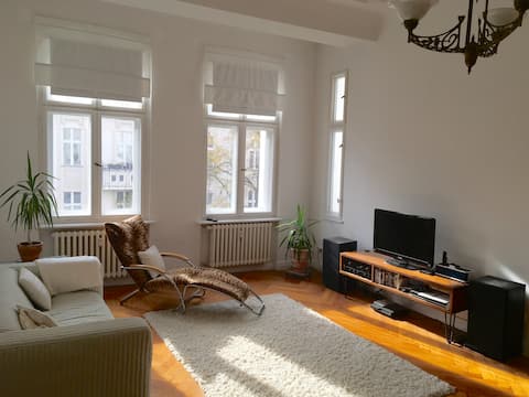 Leistungsstarkes Airbnb: Sunny Flat City West Berlin in Wilmersdorf