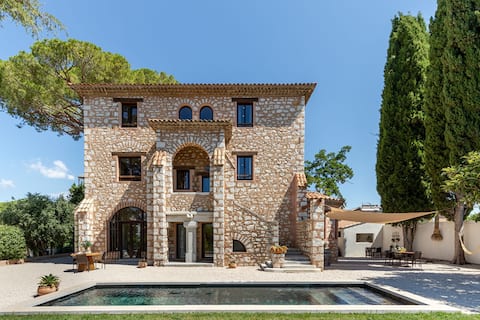 Old-world charm and modern comfort