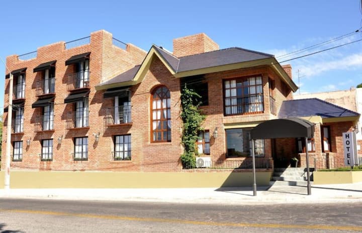 Hotel Ayres Colonia - Provincia de Buenos Aires