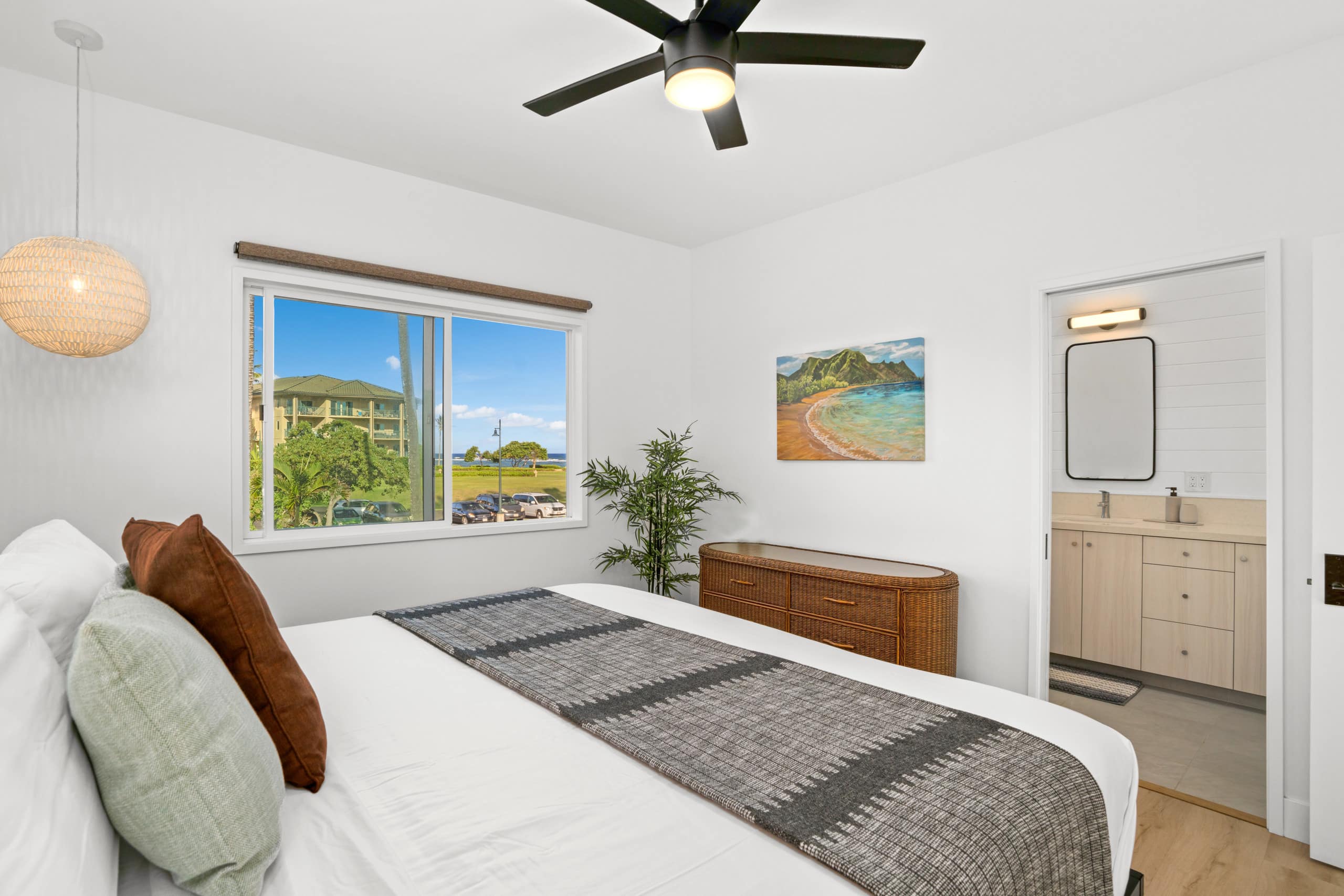 Home in Kapaa · ★4.96 · 2 bedrooms · 2 beds · 2 baths - Image 9