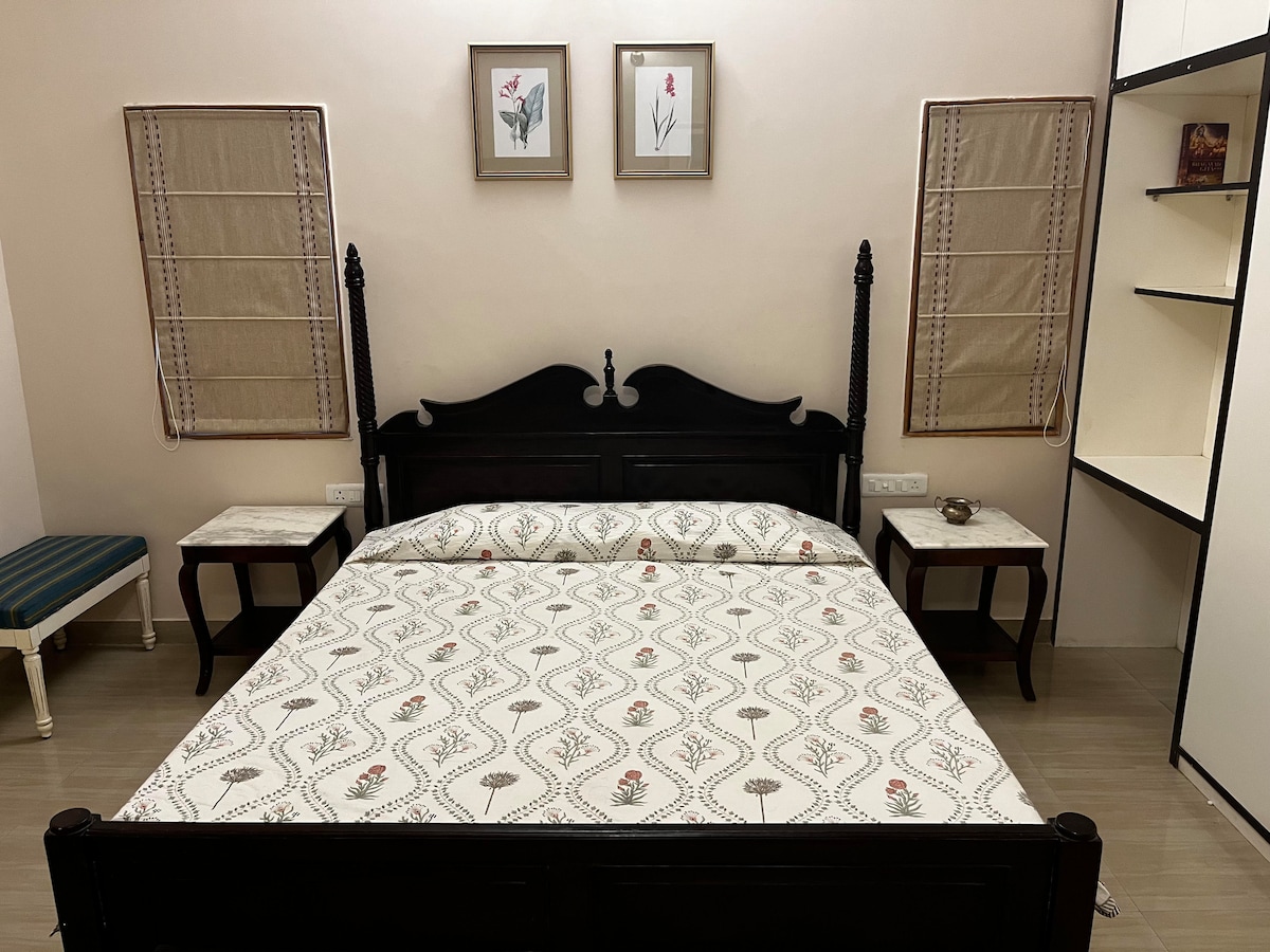 საძინებელი 1