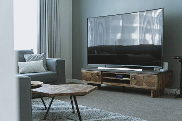 Luxury 5-Bedroom Family Getaway gallery image 4