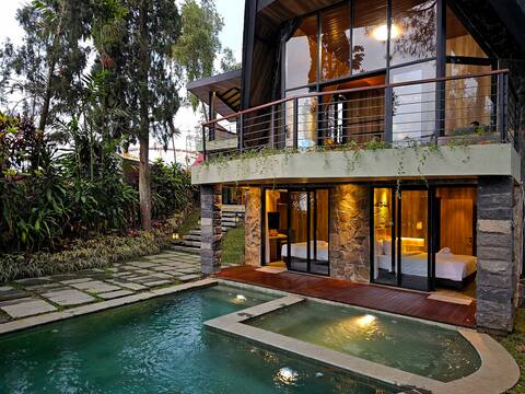 Villa Klub Bunga Kolam Air Panas 4 Kamar
