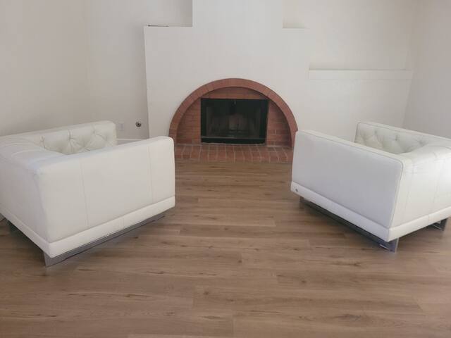 Cozy 3B& Loft near Palmdale Hospital Entire Home