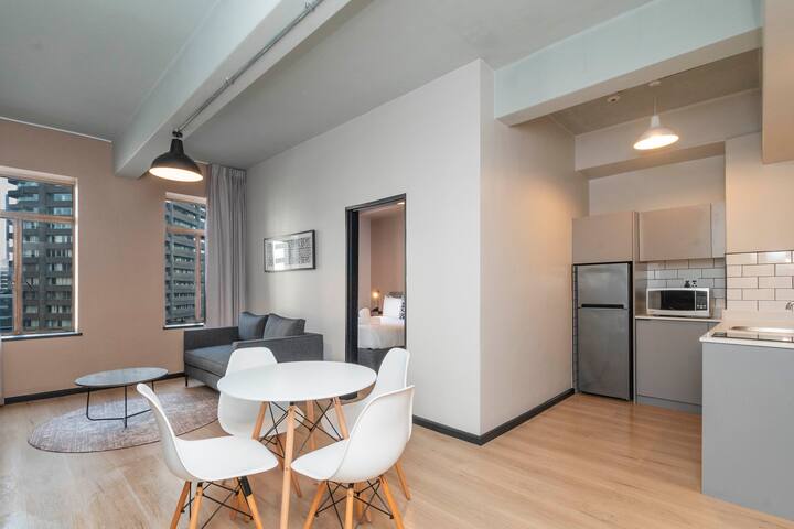 2BR | HAVN-Aparthotel by Totalstay gallery image 3