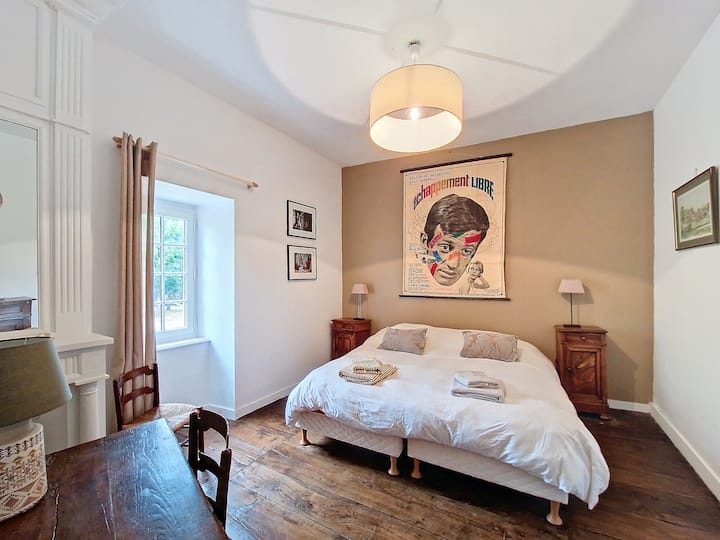 საძინებელი 4