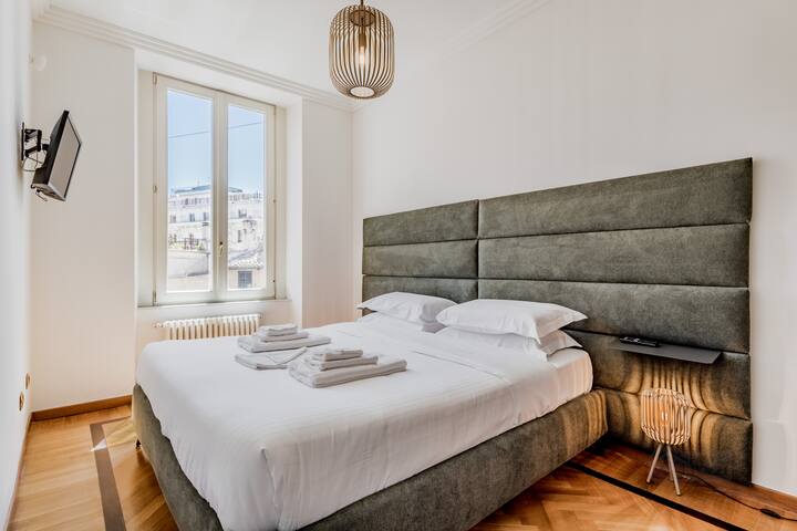 Crispi 20 Exclusive Apartment gallery image 3