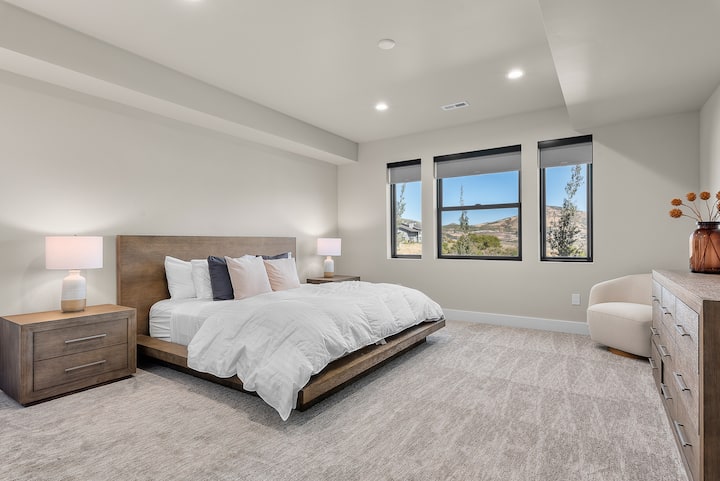 საძინებელი 4