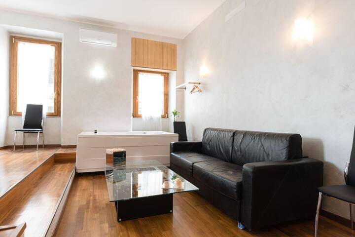 Ripetta Suite – 5 min Piazza del popolo gallery image 5