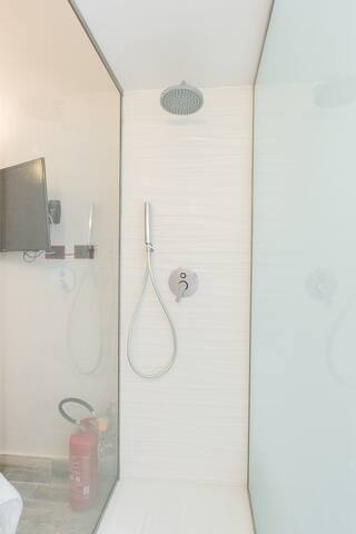 Ripetta Suite – 5 min Piazza del popolo gallery image 2