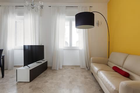 GuestHost - Milano Gambara Balcony Apartment