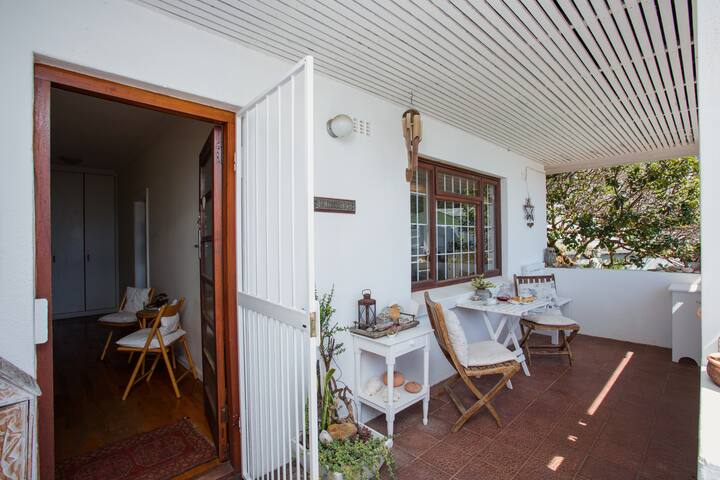 Timeless Family Coastal Escape w/ ocean views gallery image 2