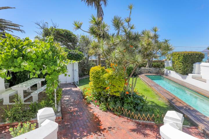 Sea Fever, St James gallery image 2