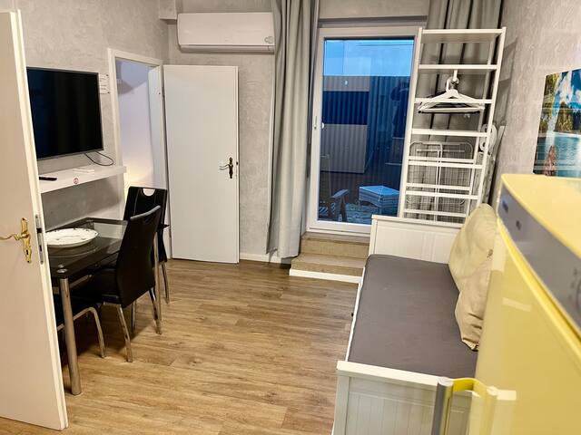 SWT 202 2BR Mini Munich Center gallery image 2