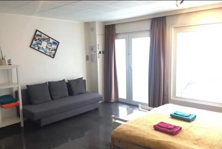 Mini Place In Quiet Residential Area - Jabbeke