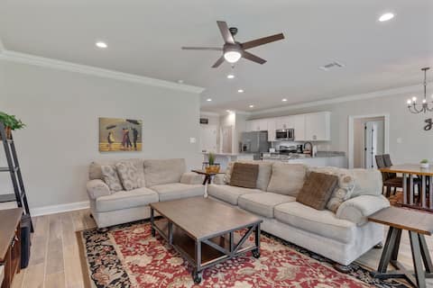 Spacious 3BR Youngsville Escape | Private Yard
