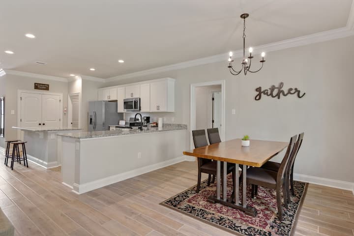 Sports Complex Retreat | Modern 3BR w/ Fenced Yard