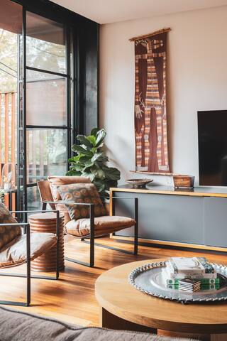 Brighton House – Inner City Chic, Double Garage gallery image 5