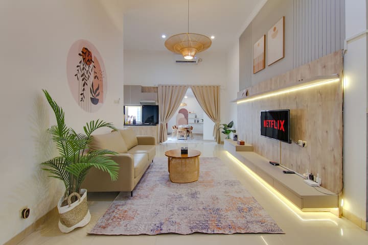 Le Gasa Villa W/ Pool & Playstation 5 - Jakarta