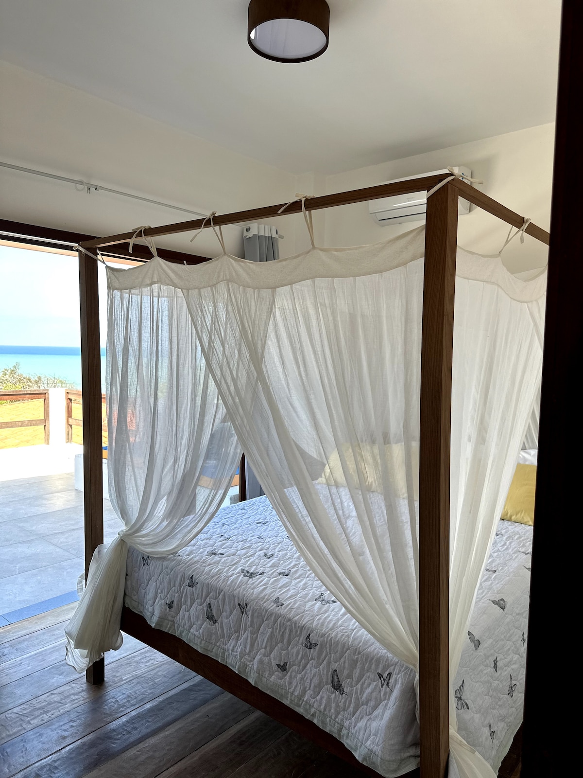 Dhoma #2, me krevat dopio "queen" dhe ajër të kondicionuar