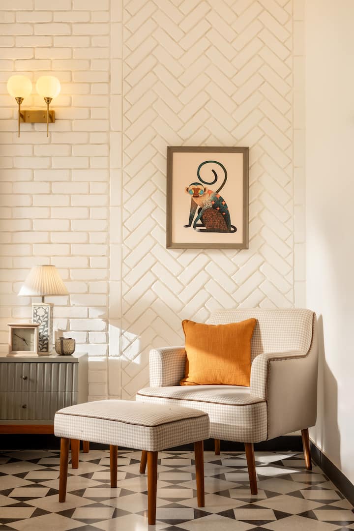Living room image 3