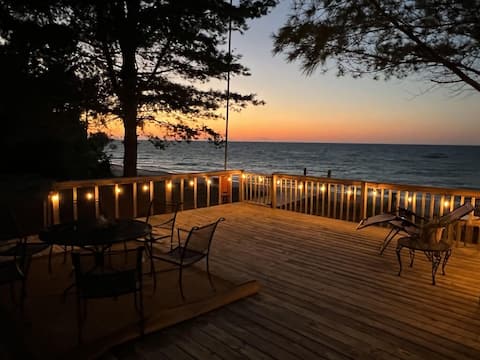 Captain's Cottage Lake Superior