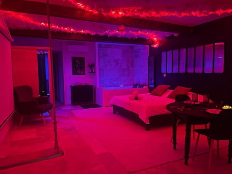 Love Room Toulouse - Jacuzzi and Romantic Sauna
