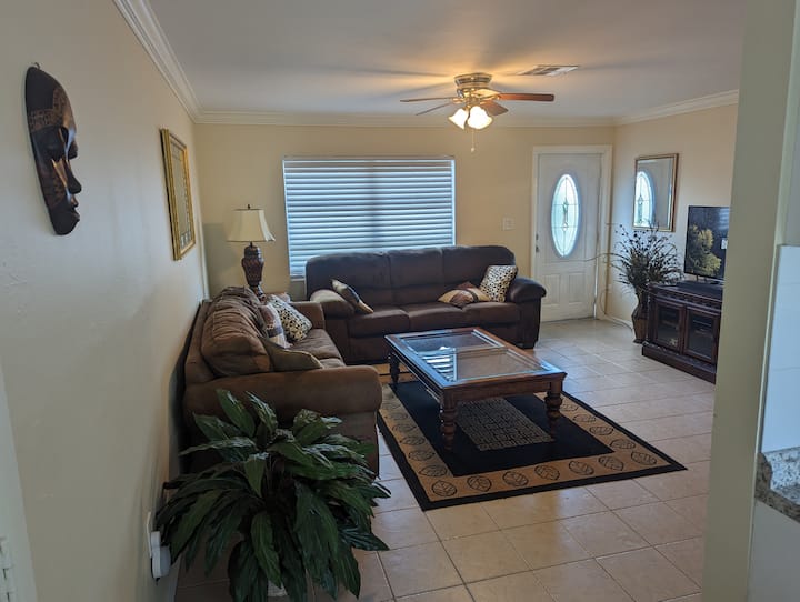 Bonita Springs Charming Home - Bonita Springs, FL
