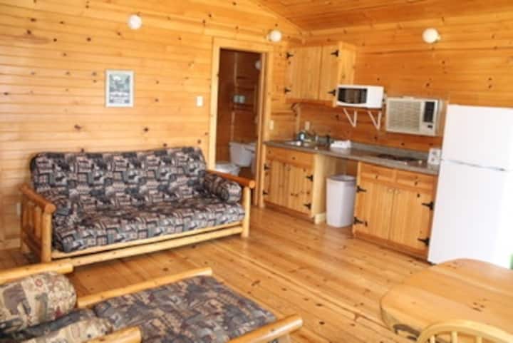 Ranch Cabin 21 - Portage, WI