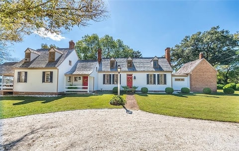 Waterfront Historic Mill Hill