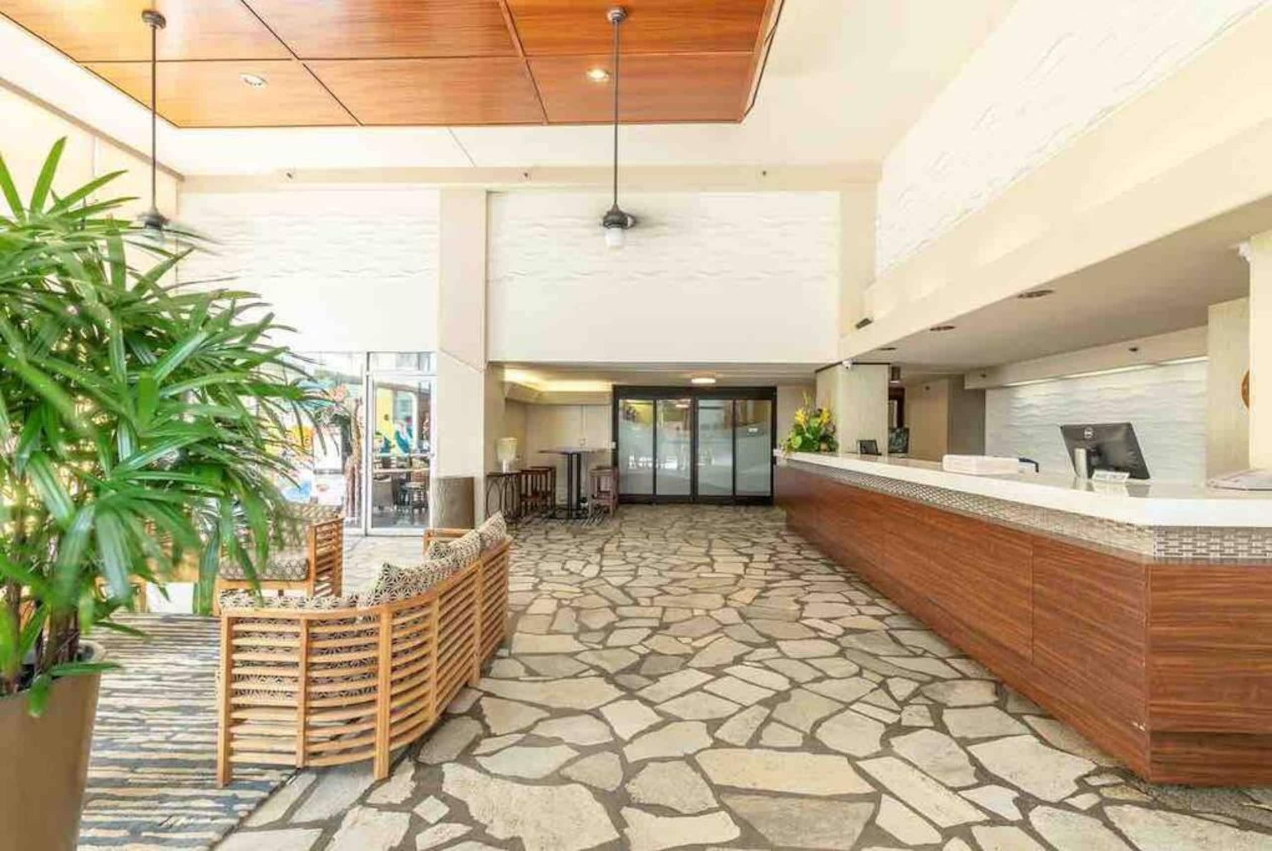 Hotel in Honolulu · ★4.47 · Studio · 2 beds · 1 private bath - Image 9