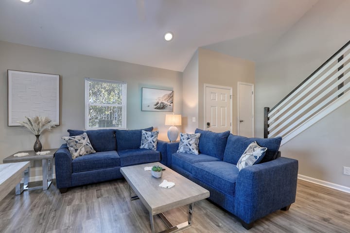 Oddýchnite si štýlovo s elegantnou výzdobou, dostatkom svetla a pohodlným posedením pre nezabudnuteľné chvíle!