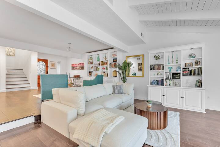 Lake Calabasas | EV Charger | 4BD | Hot Tub | BBQ gallery image 2