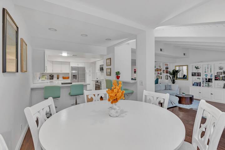 Lake Calabasas | EV Charger | 4BD | Hot Tub | BBQ gallery image 3