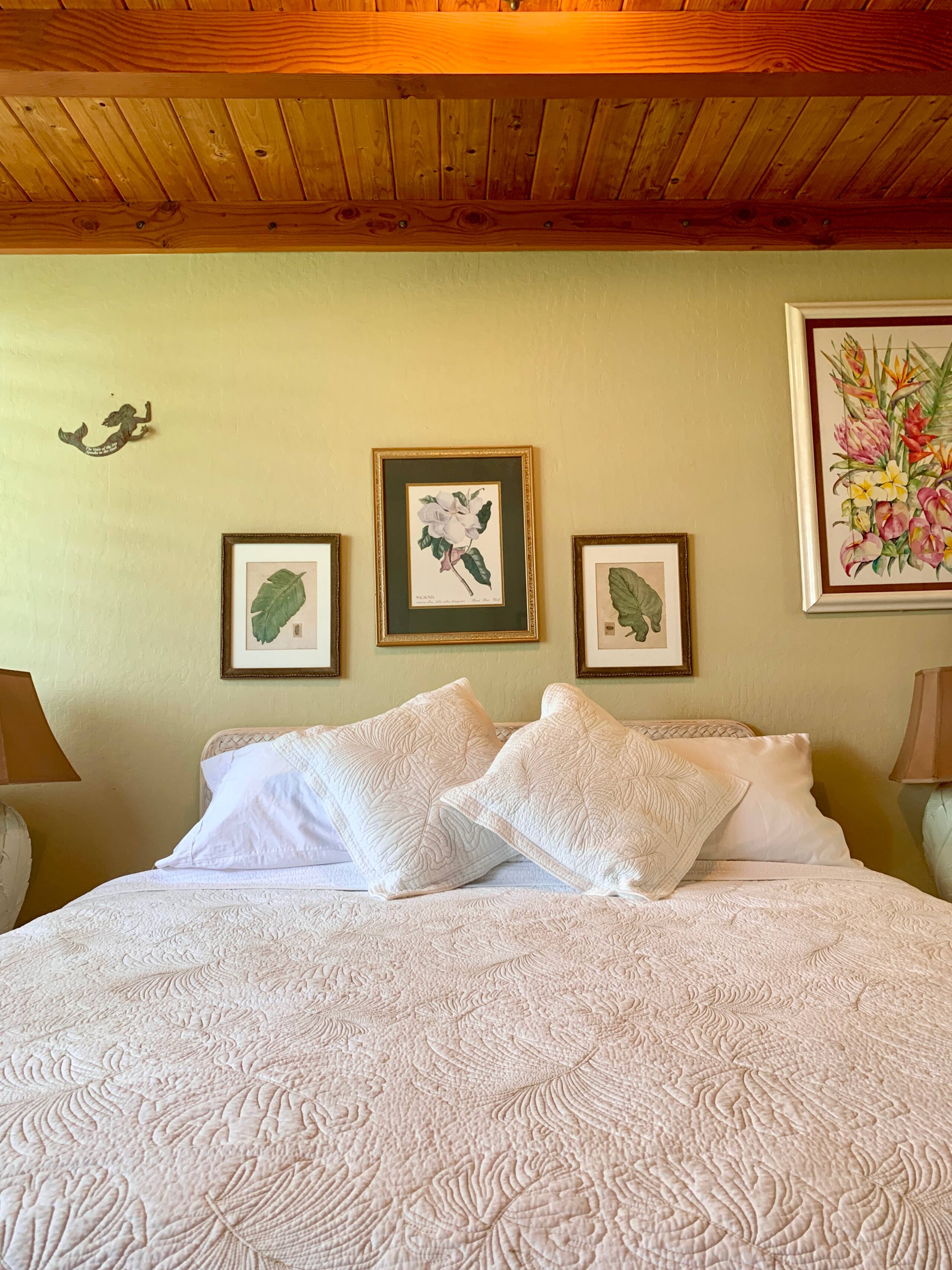 Condo in Lahaina · ★4.91 · 2 bedrooms · 3 beds · 2 baths - Image 12
