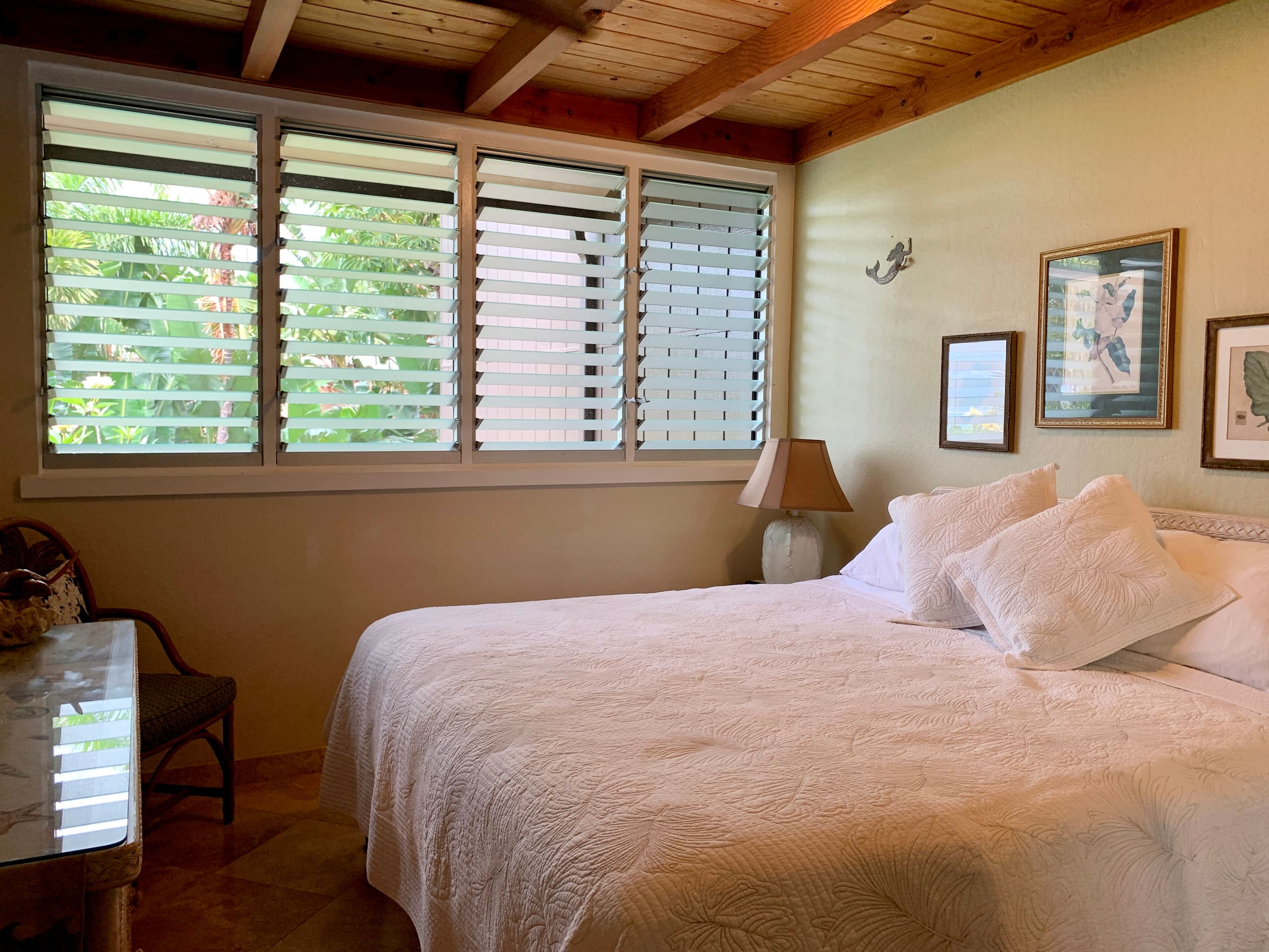 Condo in Lahaina · ★4.91 · 2 bedrooms · 3 beds · 2 baths - Image 10