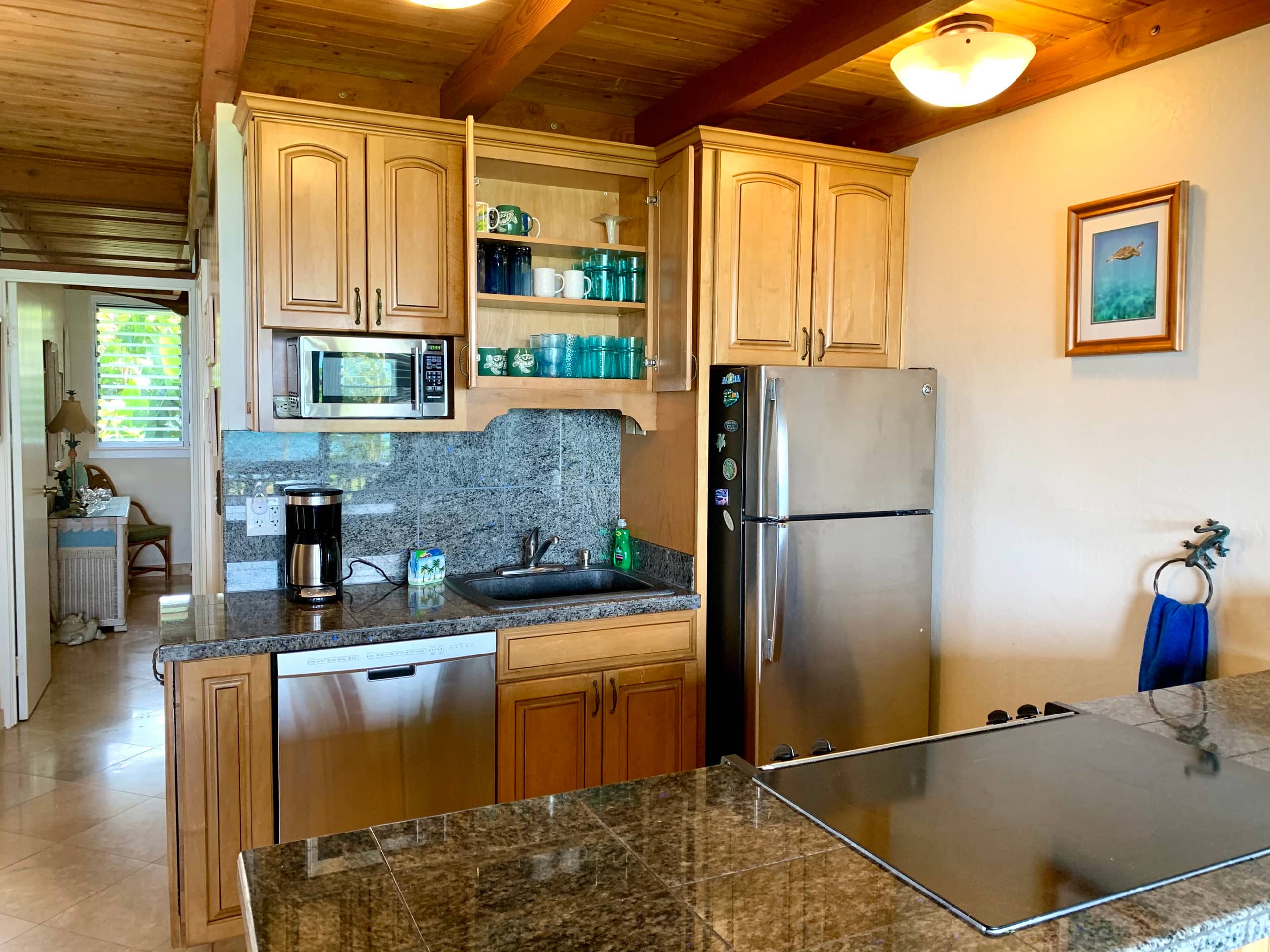 Condo in Lahaina · ★4.91 · 2 bedrooms · 3 beds · 2 baths - Image 9
