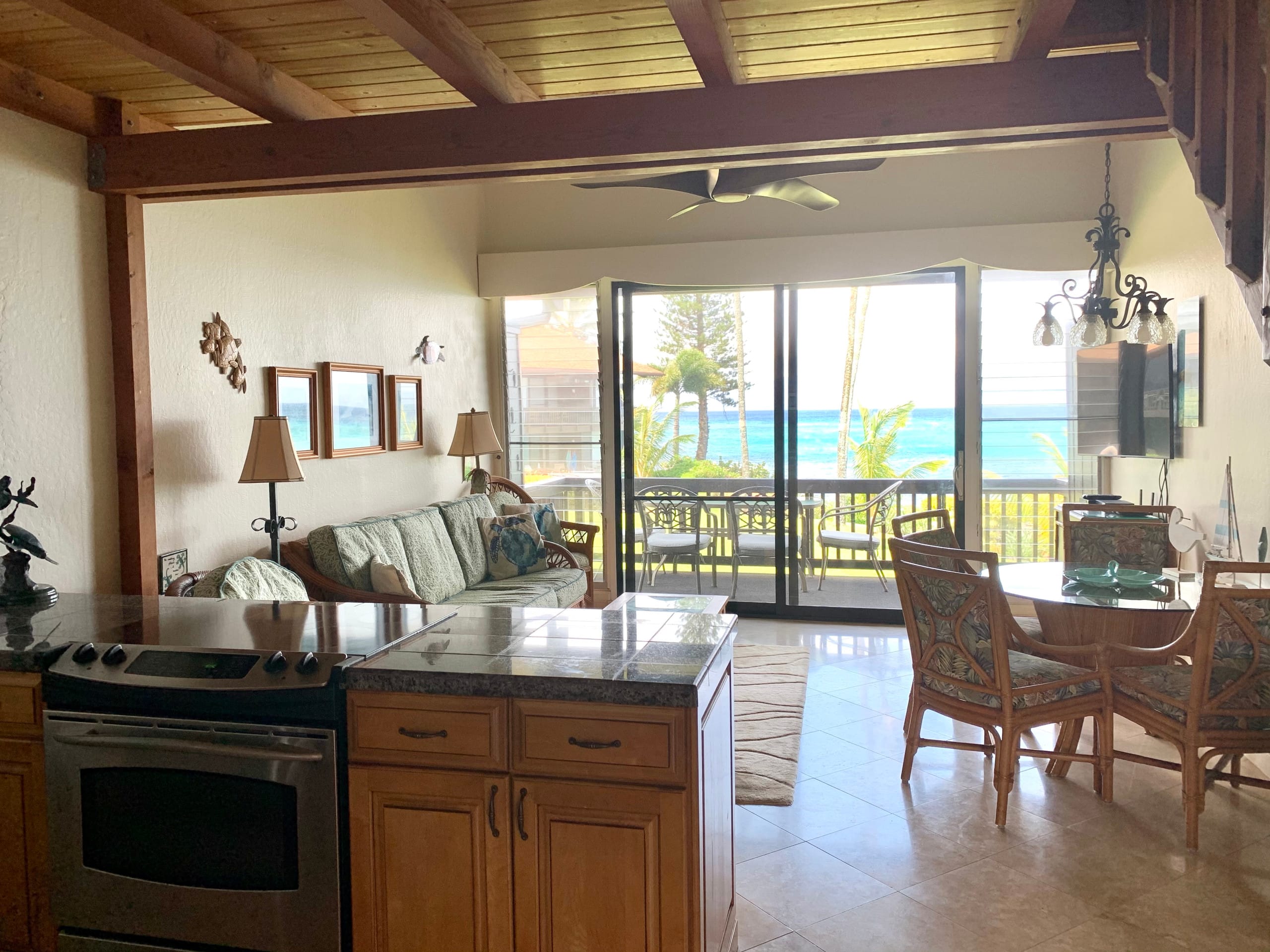 Condo in Lahaina · ★4.91 · 2 bedrooms · 3 beds · 2 baths - Image 4